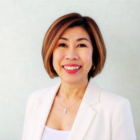 Luz Dimaculangan_Headshot